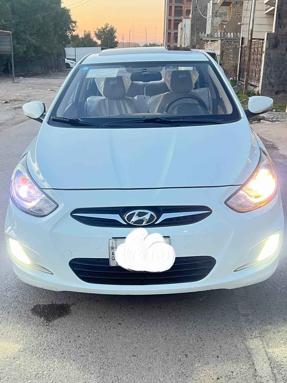 سلام عليكم 
للبيع 💵
اكسنت خليجي 1600⚪ 
دبل ((قطره))
السياره نضيفه خير من الله 😍

🩸رقم بغداد انكليزي
هزه جديده 
سنويه باأسمي تحويل مباشر 
----------------------------------------
# السياره قطره صبغ مابيها بيها
اماكن بارد بسيطه 
السونار مرفق ويا الصور
  ⛔.✅
----------------------------------------
موديل 2013

 ماشيه  154 km

السعر  106 بيهه مجال بسيط 

السياره جاهزه صدر كير محرك تبريد
منضومه زينون 
 تخم تاير كله جديد ✅ 

السياره فتحه سلايد شاشه كامره خلفيه 📹
اشاير مري 
نضام Eco
حساسات بلاديه خلفيه تحكمات
ستيرن جرس سرعه 120 🔔

☎️الاستفسار 
***********
*********** وات ساب 
-----------------------------------
📍بغداد الدوره حي اسيا 
الميعجبه السعر كلشي موجود 
بلسوك الله يوفق الجميع 
تحياتي ....     
كلمه طيبه صدقه 🤍                                                     🎗️🥇
