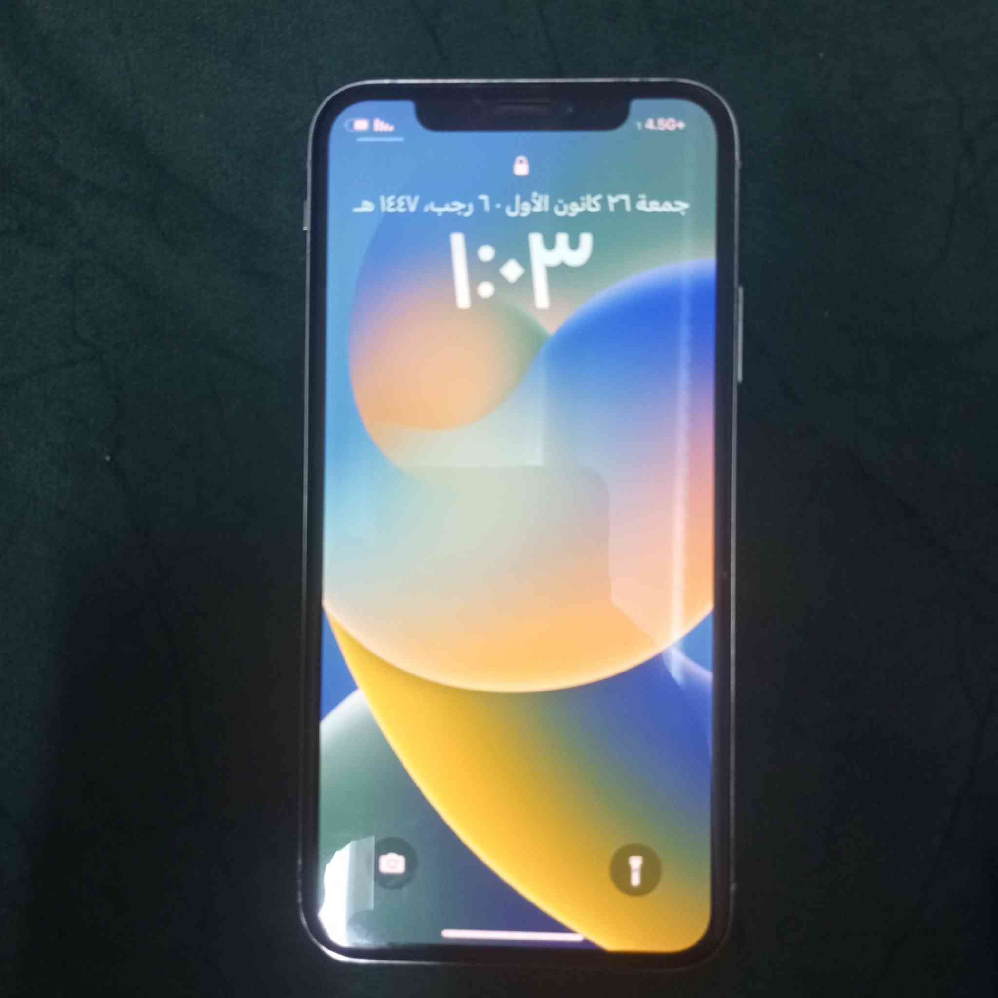 ايفون اكس اس ذاكره 64 مبدل بيه بس بطاريه تقره 100 جهاز حييل نضيف كلشي شغال بيه سعره 160 /***********
