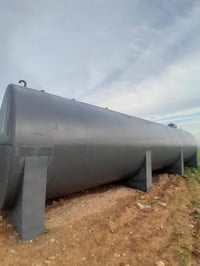 للبيع خزانات سعة  ١٠٠الف لتر ٠٧٨٠٢٦٠٨٠٤٠