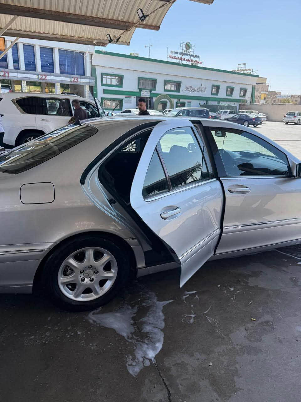 مرسيدس٢٠٠٢ كفالة عامة c320 تسجيل جديد رقم بغداد ماشية ١١٥ السعر١٣٥ اوبيهة مجال ***********
