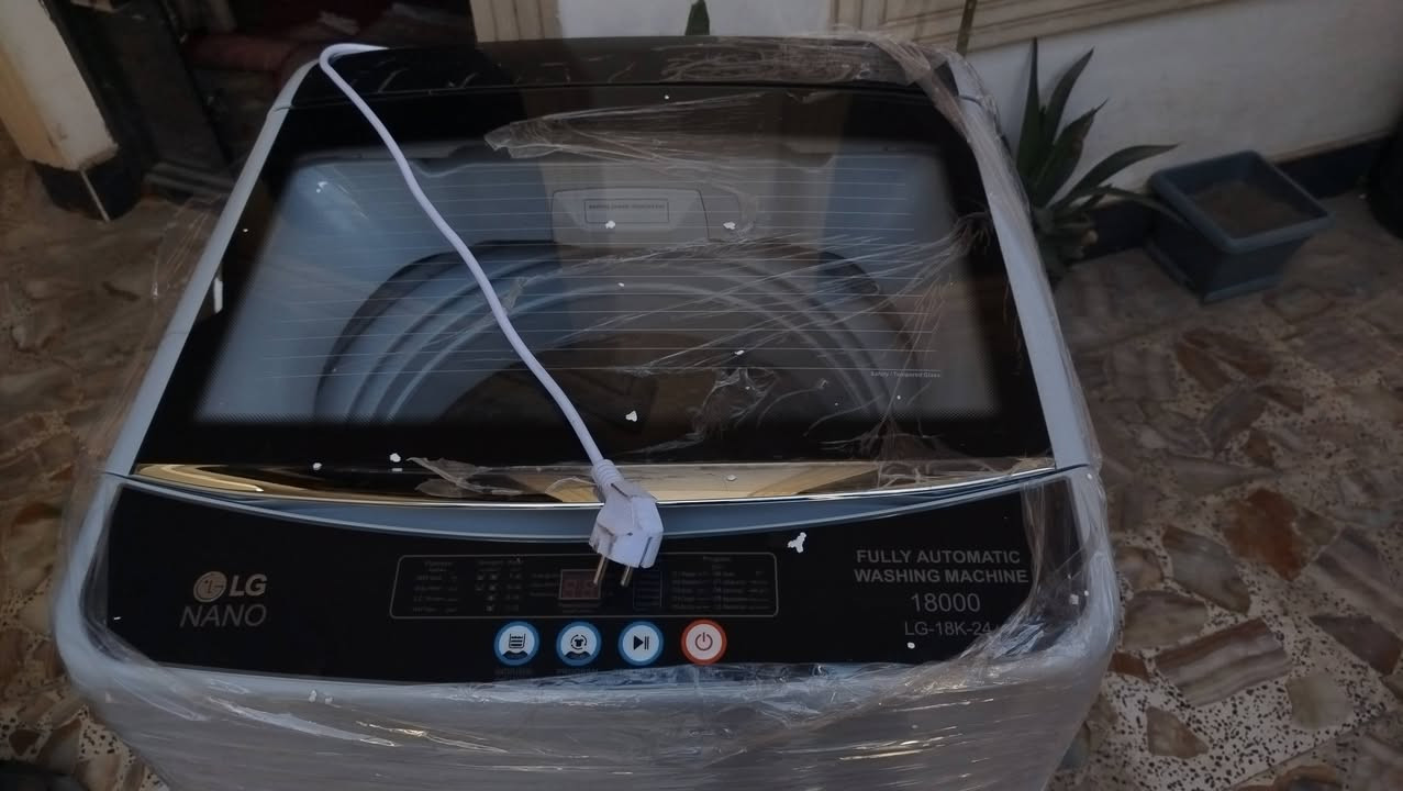 السلام عليكم
غسالة للبيع بالصور البارحة اشتريتها 400 الف 
اريد ابيعها بسبب اللون
السعر المطلوب 350 الف 
للان ممستعملها ولا مرة 
المكان بغداد حي الجهاد 
رقم ***********
***********
