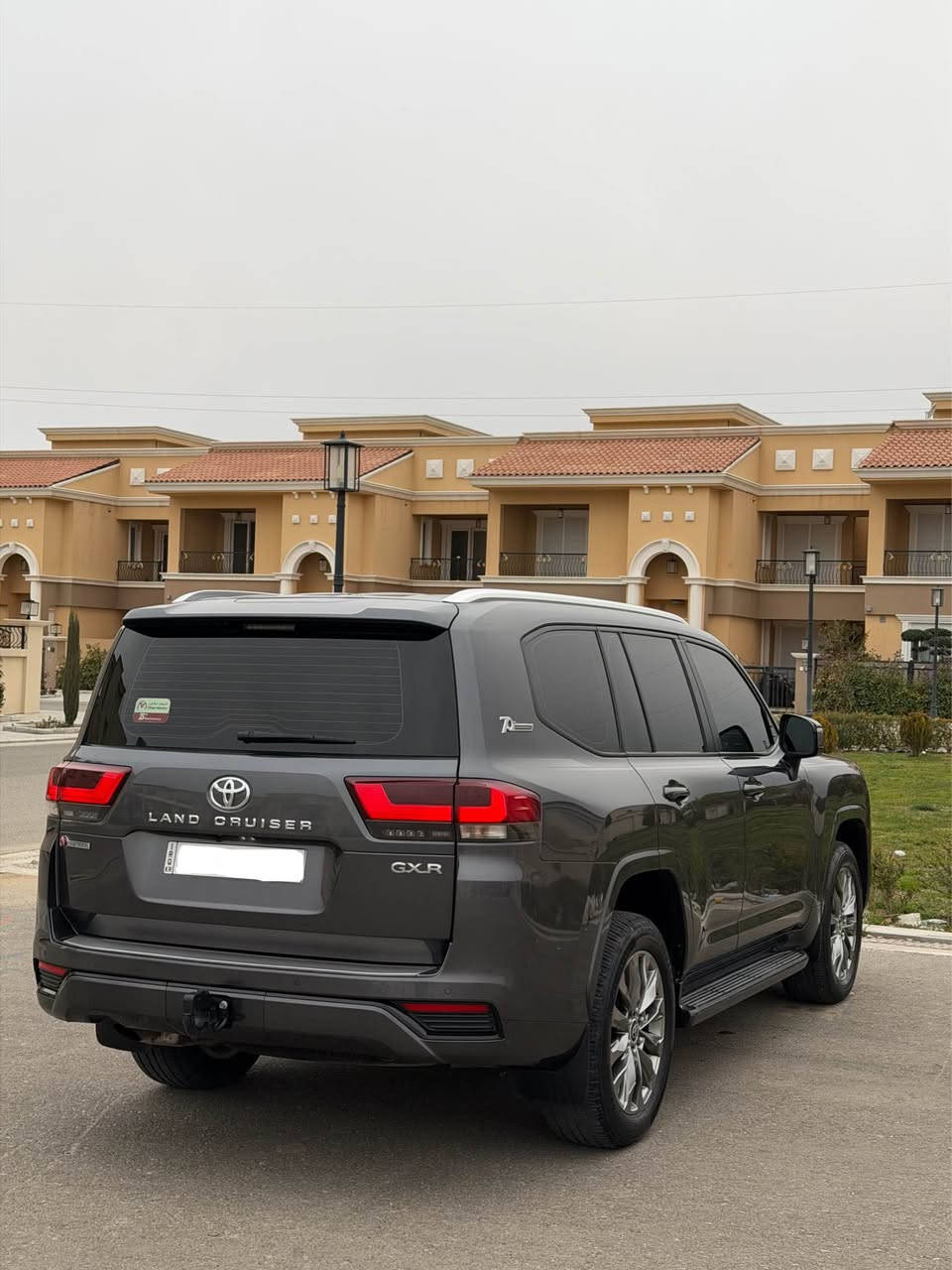 لانـدكـروز. : 2022 وكــالـــة جيـــهان  
ماشيه 26  الف  رقــم شمــالــي 
مـكفـولـه كـفـالـه عـامـه بـدون أي صـبـغ وبـارد وتـبـديـل وكــيـر والـمـكـينـه كلهن بشـرط جداً جديده

الــــــمــــواصــفـــات 
.كشنات جلد وكهرباء 3 حركات
.لـد أمـامـي+ سلايت روف
.شاحن لاسلكي+ وكامره خلفيه
.حساسات امامي خلفي
.مراية كهرباء وقلابه عند الرجوع
.دعاميات لمتدد + تشغيل عن بعد
.شاشات خلفيه + أضويه بـلـدوسـات
.زراك لايت + شـاشـه وبعد بيه هواي

ملاحظة….
السياره جداً نظيفه وجديده ومكفوله  

الـسـعـر 640ورقه وبيهه مجال مــكان ســياره اربــيل 
مـوبـايـل *********** أربيل, العراق
