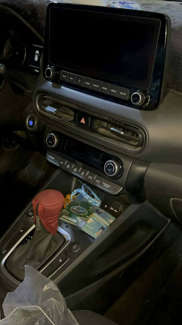 كونا 2023
اربيل باسمي السيارة شرط التحويل 
مكان حله 
سيارة فقط بنيد بي بارد شاصي ودواخل مكفوله 
فور ويل اعلى فئة بالكونه 
فتحه 
سايد بريك بصمة 
رادارات امامه جانبيه 
تحديد مسار 
لد سبوت 
شاشه جبيرة لمس 
رادار خروج من المسار 
فور ويل 
فتحه 
الرقم ***********
السعر 160
ماشيه 33 الف ميل
