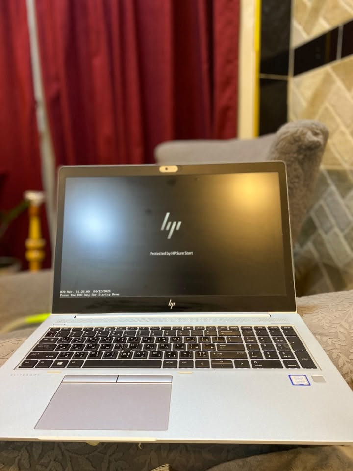 لابتوب HP ELiteBook850 G6
Ram16 

SSD256
شاشة4K 
سماعات ستريو صوتها كلش واضح

بصمة اصبع استجابه سريعه

Windows11pro
مناسب للاعمال المكتبية والهندسية
ومناسب للالعاب المتوسطة والضعيفة مثل GTA V

نضافة 100% استخدام شخصي واستعمال قليل جداً 

وملحقاته الشاحنه الاصليه                                                      السعر 550 وبي مجال                                                          العنوان📍الدوره شارع 60                                                    للاستفسار ***********واتساب

