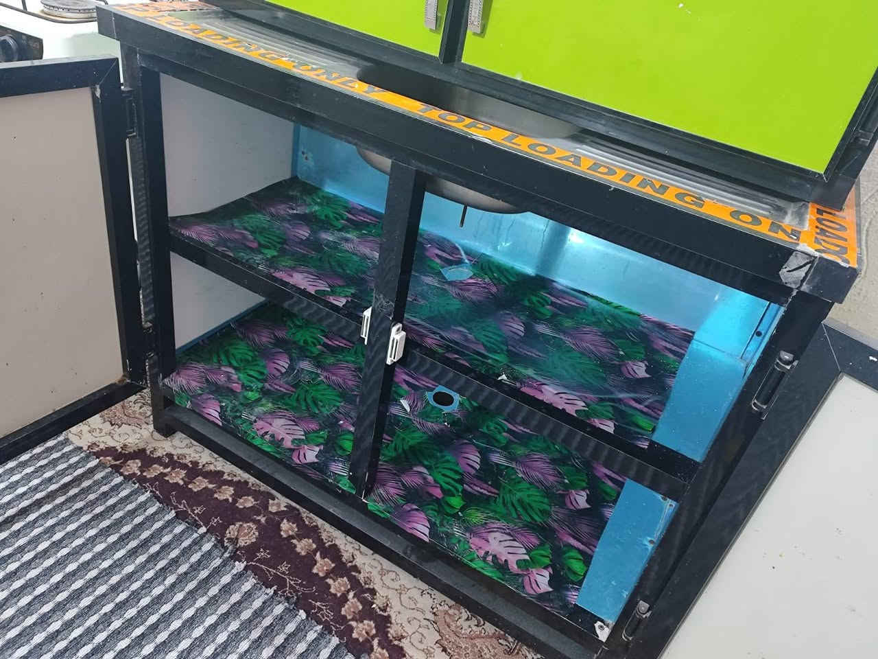 بلازما Panasonic 42 بوصة Full HD
موديل TH-L42U30R
2 مدخل HDMI + USB + Ethernet
صورة واضحة وصوت قوي
مناسب رسيفر / بلايستيشن
السعر160 الف وبيها مجال للشراي

طباخ 4 عيون للبيع
عينه زركه وقويه وحيل مرتب
يشتغل بدون مشاكل ومجرب
محمول وخفيف وما ياخذ مكان
مناسب للبيت او للمحل سعره 30 الف

كاونتر مطبخ للبيع
نظيف ومرتب مثل ما مبين بالصور
بي رفوف ومساحته حلوه للخزن
لونه اخضر وشكله مرتب بالمطبخ سعره 150 الف وبي مجال بسيط جدا
مكان نجف الاشرف حي جمعيه


**إذا كنت صاحب هذا الإعلان وتريد حذفه لأي سبب، رجاءا أرسل رسالة إلى الدعم الفني**