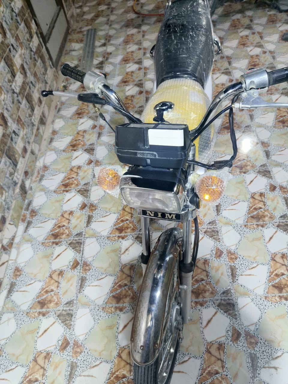 سلام عليكم دراجه نامه اوراق
مديل 2023وطالعه بل 2024
 مكفوله كفاله عامه كهربائيات كلها شغاله
سعر 700وبيها مجال للستفسار ***********خاص
