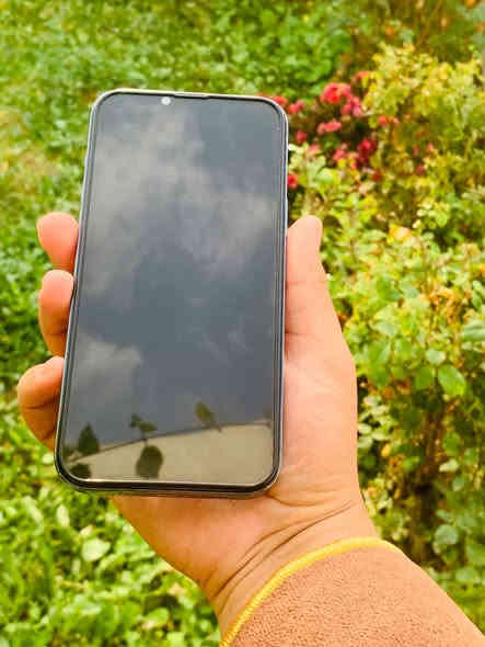 السلام عليكم 

13 pro max

ذ 256

ب 84 ( بلاد لا رفع ولامبدل )

شاشه مبدله نوعيه زينه

كامره خلفيه متشتغل يرادلهه تبديل 

كامره اماميه شغاله فول 

اتصال نت صوت كله فول 

السعر 475 وبي مجال بسيط !!

مكاني الرمادي التأميم ٣٠ تموز

***********
