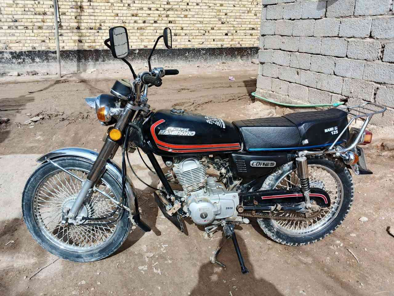 سلام عليكم نامة برو موديل 2020 نظيفه بيها محرك تايكر 5كير ورقم انكليزي السنوية باسمي مال جناي السعر مليون ومية مكلف بالنشر رقم صاحب دراجة *********** متواجد واتساب
