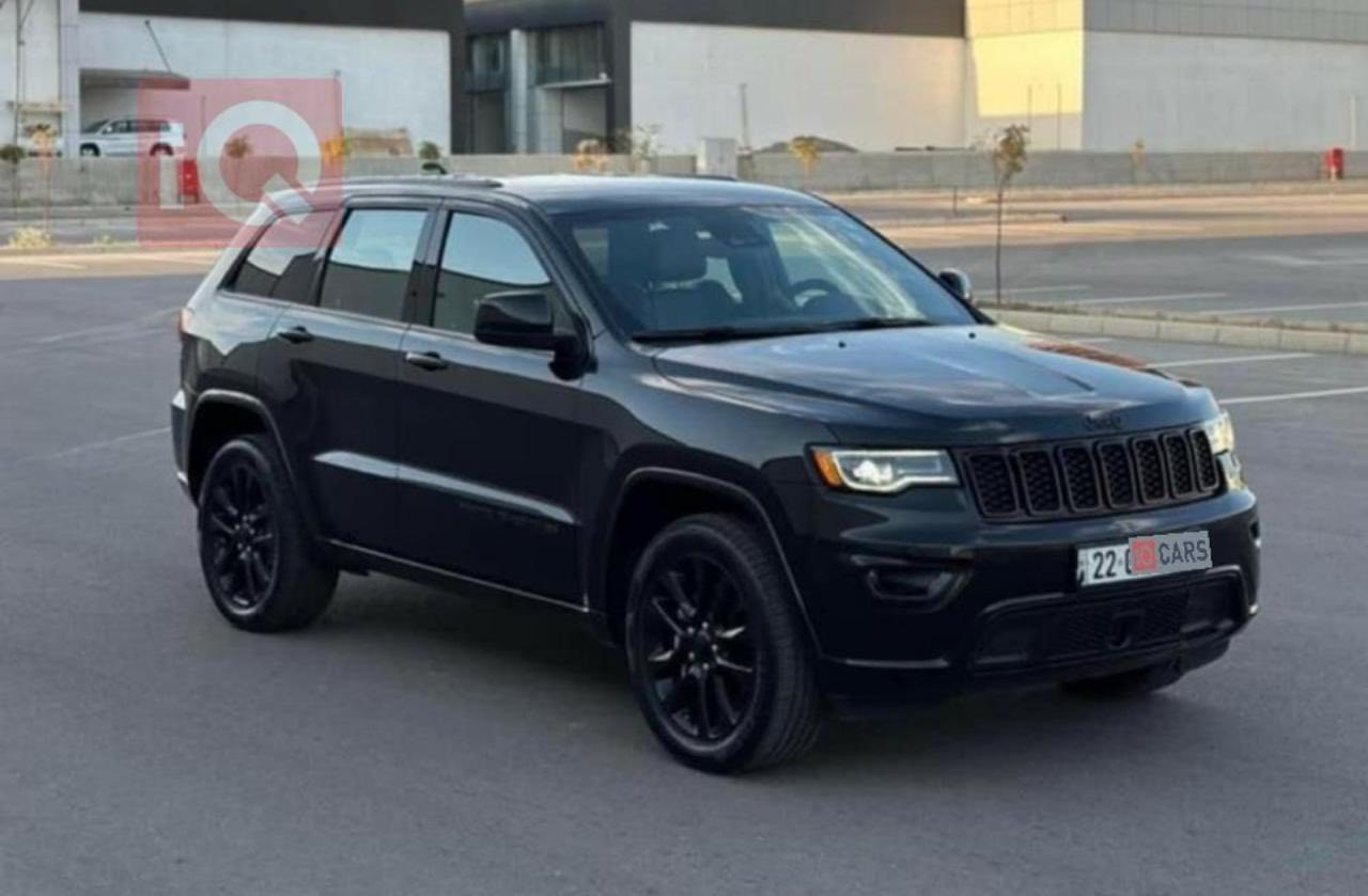 جيب گراند شيروكي بلاك توب موديل 2021 رقم أربيل جديد فول فول مواصفات 
ضرر قطعه واحده فقط جامرلغ جهة السايق بدون دواخل 

رادار امامي 
الكاميرا الخلفيه 
مستشعر وقوف 
تدفئه المقاعد 
تبريد المقاعد 
تدفئه تبريد مقود السيارة 
مرايا جانبيه كهربائية 
توقف ذاتي 
نقط عمياء 
تحديد مسار 
تثبيت سرعه 
لايت زينول
صندوك كهربائي 
تشغيل عن بعد 
شاشه كبيره ابل كار بلاي 
التنبيه عند مغادره المسار 
مانع انزلاق 
اوتو بارك
للاستفسار 
***********
