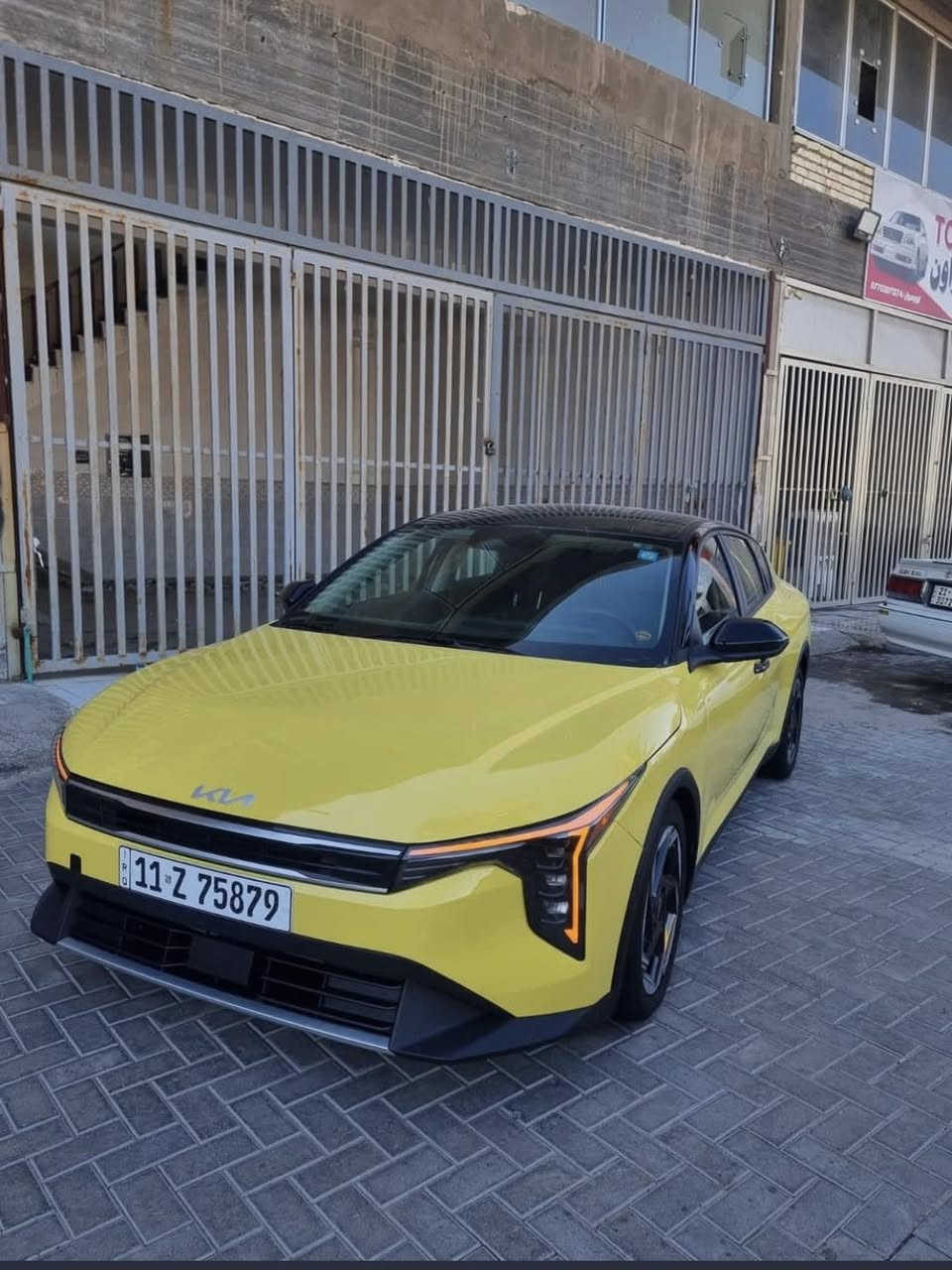 يا الله السلام عليكم
تفاصيل كلهن. داخل. المنشور. شباب 

صور. حادثه. بل منشور. 

بدون. كص. أو. تبديل. 

كي فور 2025 k4 زيرو 

بدون ايرباك بعدها بوضع وكالة 

محرك : 2000 دوش 

وارد : اميركا 

عداد المشي :7الاف

مواصفات 

1_بصمة 

2_تشغيل عن بعد 

3_ بصمة ابواب 

4_ بصمة جنطه 

5_شاشه متصل حجم كبير

6_منافذ شحن خلفية 

7_سايد بريك كهربائي 

8_مانع انزلاق 

9_نقط عمياء 

10_ اشاير مري 

11_رادار امامي وخلفي وجانبي 

12_فول حساسات توقف ذاتي 

13_لد امامي مع عدسات زنون

14_لد خلفي 

15_شحن واير لس 

16_كامره خلفية دقه hd 

17_تحكم وضعيات قياده 

18_فول تحكم ستيرن 

19_فول قيادة ذاتيه مع تحديد مسار 

باقي سياره كفاله عامه ع اخير 

عنوان :بغداد البلديات 

السعر 190

***********
