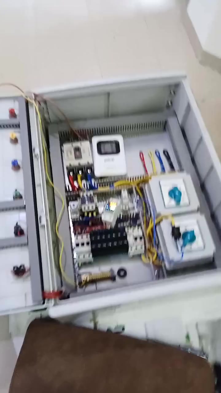 كادر هندسي متخصص في التأسيسات الكهربائيه وعمل البوردات وجميع المنظومات ***********
