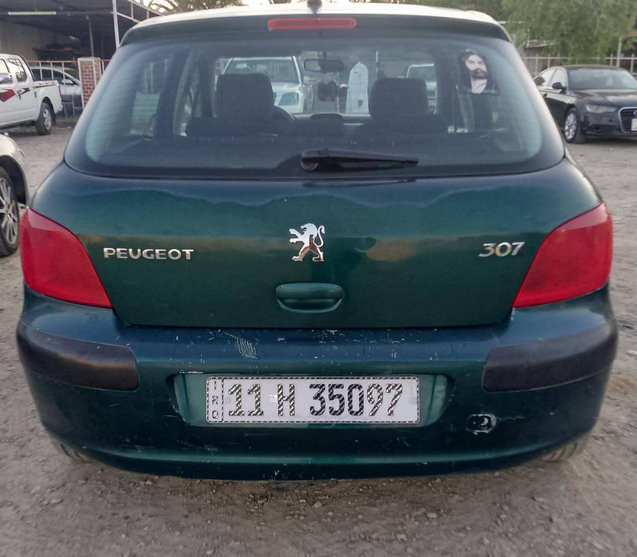 سلام عليكم
سياره بيجو فرنسي رقم بغداد 
الموديل 2005
السعر خاص ‏‪***********‬‏
