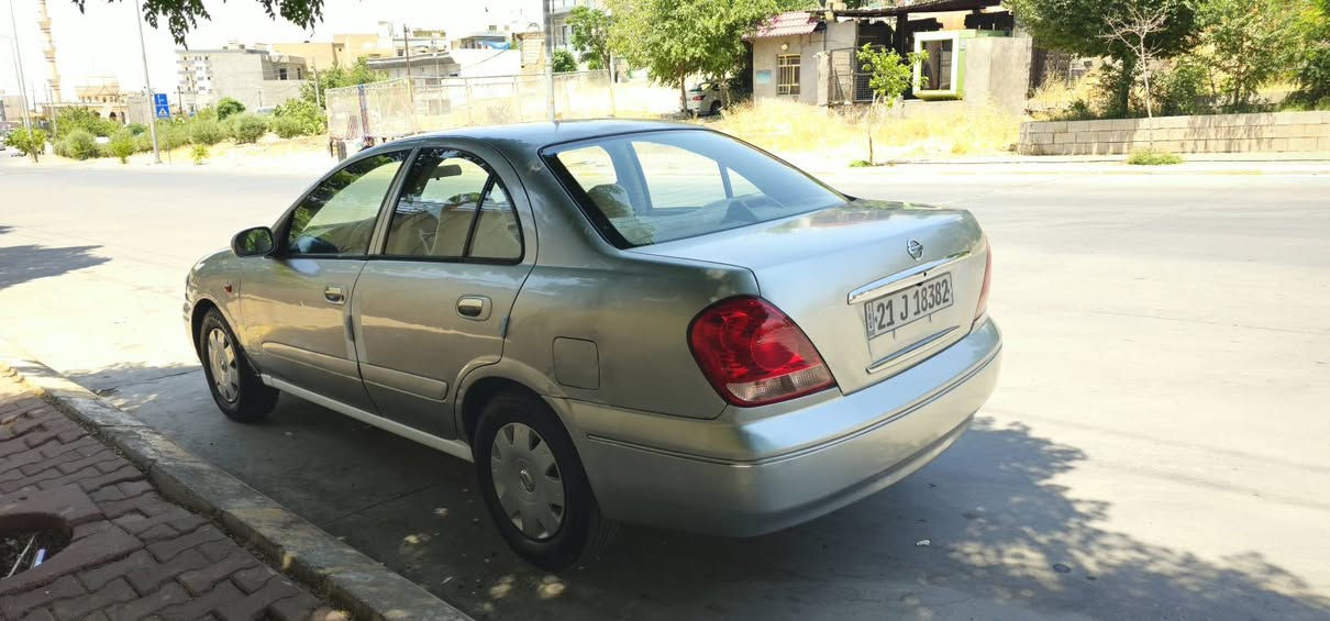 نیسان سەنی یابانی 2009 گێر تۆماتیک 
رەقەم و سەنەوی تازە تا ٢٠٢٨
رەسمی سۆنەرم داناوە. 
گێرو مەکینە و تەبرید و کارەبایی و تەقەو رەقەی بەشەرت . 

شوێن سلێمانی 

***********
*********** السليمانية, العراق
