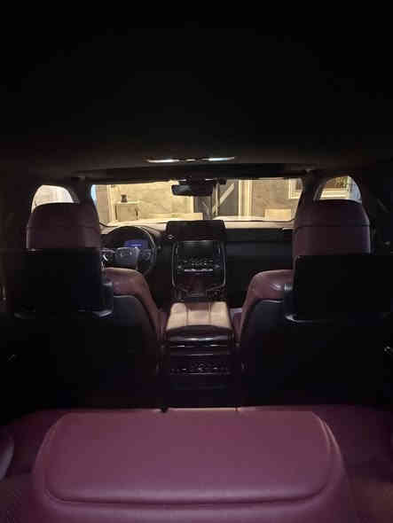 للبيع لكزز ابريم بلاتين يوم  موديل 2024 مغلفة ماشية 30 ألف سعر 119 ألف دولار مكاني بغداد الدورة تلفوني *********** بغداد
