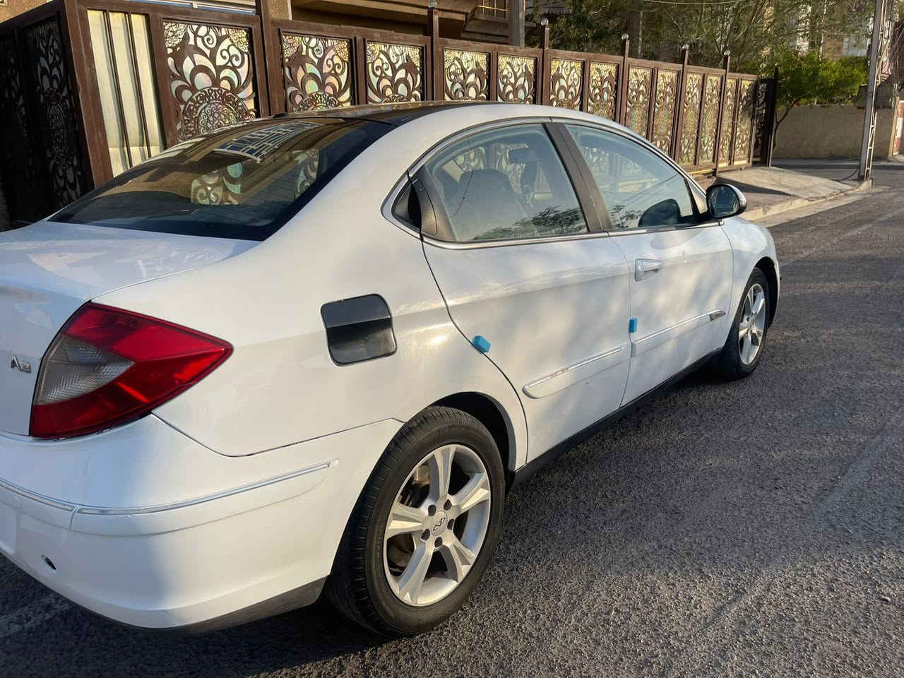 السلام عليكم سياره شيري٢٠١٢للبيع رقم انكليزي جديد نضيفه للتصال على ارقم
***********
