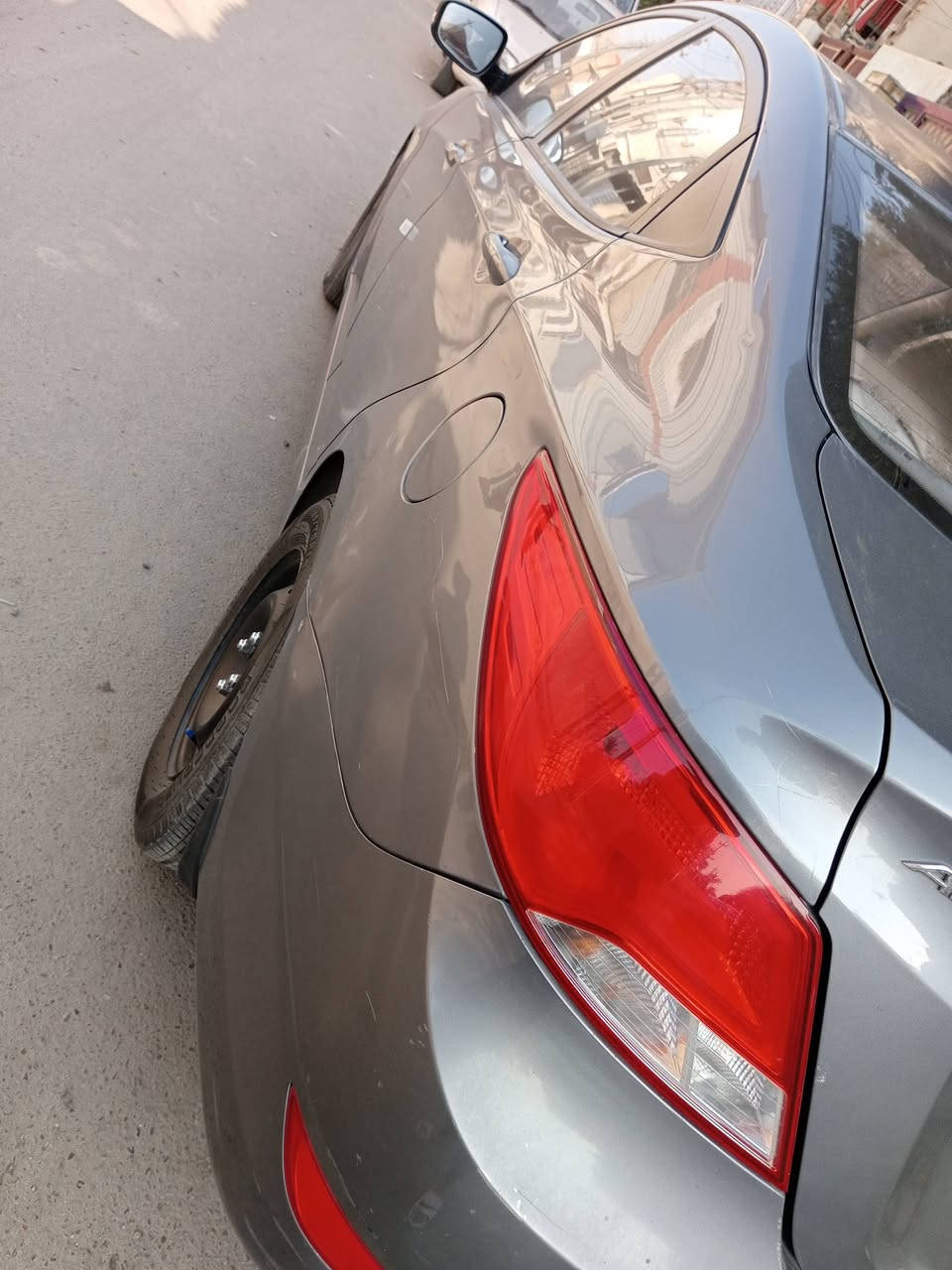 السلام عليكم للبيع اكسنت خليجيه موديل2015رقم بغداد انكليزي باسمي سياره ماشيه128 بدون ضربه بدون صبغ بدون تبديل فقط الدوسه صبغ تبريد تدفئه  شاشه كامره اماميه كامره خلفيه اشاير مري تحكم استيرن جهتين السعر95 العنوان بغداد البياع تقاطع درويش التراث ***********
