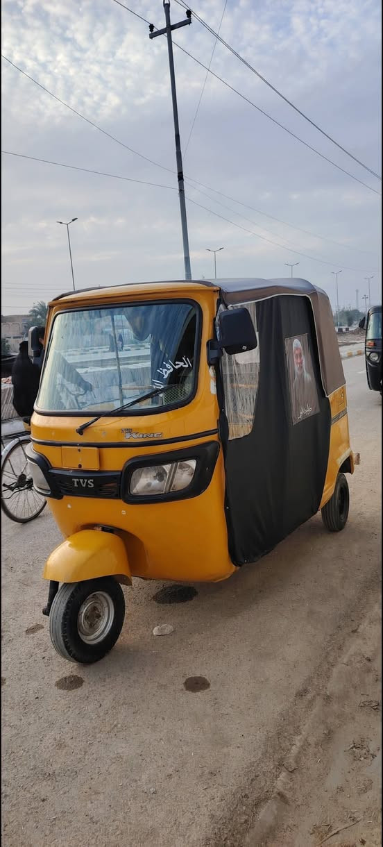 سلام عليكم تكتك للبيع موديل 20وراق صواليه شرط
سعر 4000وبيه مجال***********
