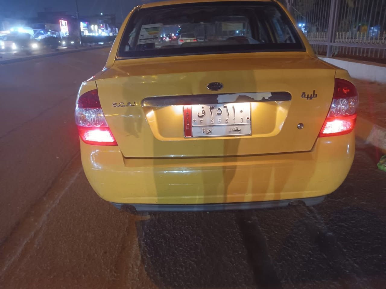 السلام عليكم طيبة 2016 السيارة مكينة وكير مكفولات صدر امامي خلفي جديد مابيها لا ضربة ولا تبديل كهربائيات كاملة مكاني بغداد الكرخ رقم *********** السعر 43
