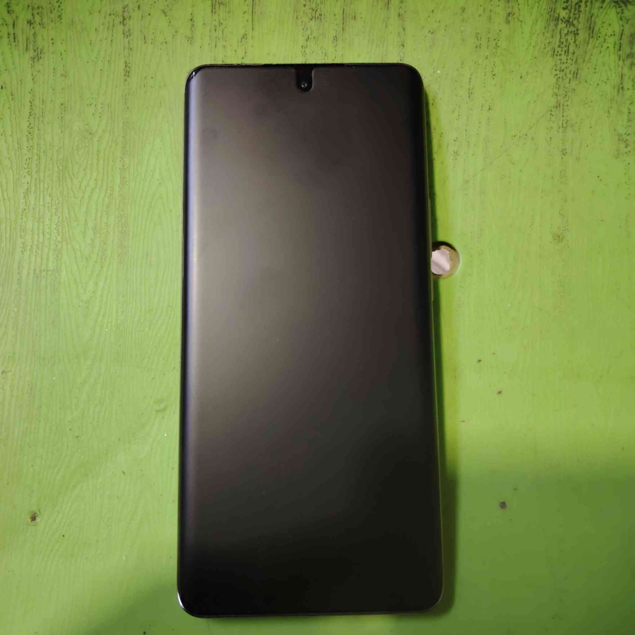 Honor X 9B

ذاكره 256
عشوائيه 12
جهاز مكفول
سعره 250 وبي مجال
سده الهنديه
***********
***********
