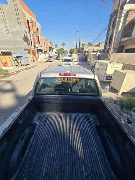 للبيع  سلفرادو
موديل 2008 
رقم جديد بغداد دولي 
جاملغ الامامي الايمن مبدل اصلي نفس اللون  وصخه بسيطه بالبدي الجهه اليمنه بسبب ابو ستوته ترجع بارد  باقي السياره مكفوله تبريد شغال 
السعر 125 وبيها مجال 

***********
