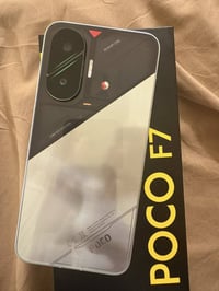 بوكو F7 • ٢٥٦ • بطارية ٩٩٪