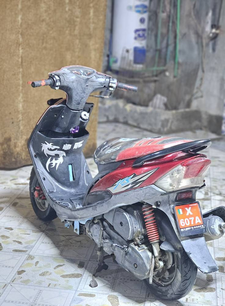 ماكس عدله للبيع دراجه حلوه كهربائية كله شغاله اشاير لايت كدام سلف هندر عينه كلشي شغال ماناقصه شي كبل للشارع 
العنوان البصرة كرمة علي اللطيف السعر [٦٠٠] وبيه مجال رقمي *********** البصرة, العراق
