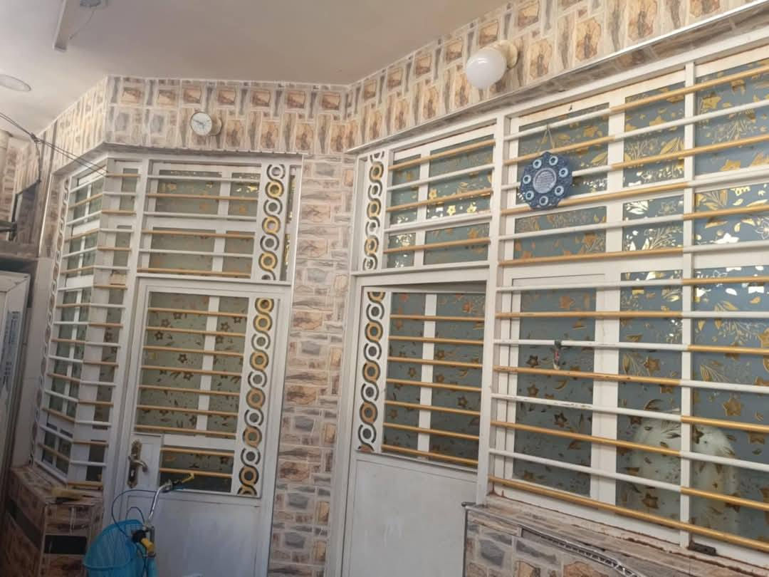 السلام عليكم 
بيت 75 م لبيع الدوانم الشارع الأخضر قبل السكة 
***********
