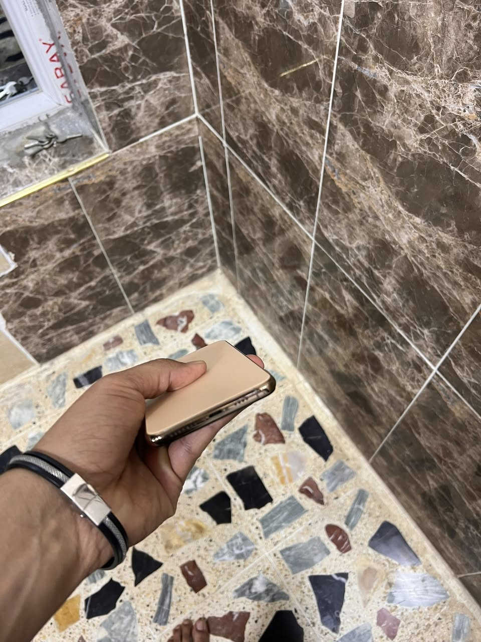 ايفون 11 برو ماكس
دبل خط شركه
مبدل باتري 100 اصلي 
ذاكره 256 
نموذج m
ذهبي
السعر 350 وبيه مجال ويرهم مراوس ويه هونر


**إذا كنت صاحب هذا الإعلان وتريد حذفه لأي سبب، رجاءا أرسل رسالة إلى الدعم الفني**