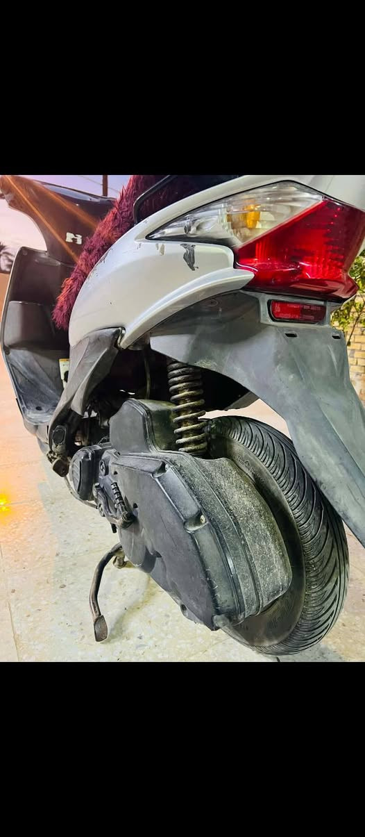 السلام عليكم 
بيع او مراوس بدراجه أربعه 

 دراجه ادرس ياباني نوزل 125دراجه نضيفه خير من الله ناعمه نضيفه ما بيها اي نقص كله شغال نكره سلف هندر كهربائياتها شغاله دراجه ما بيها اي نقص سعر 450شراي يتصل ***********

مكان اطوريج
