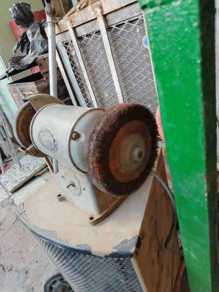 السلام عليكم
كوسرة للبيع
نضافة عالية 
حجم 6انج
السعر 180 الف
العنوان بغداد
الحبيبية
***********
يوجد توصيل
