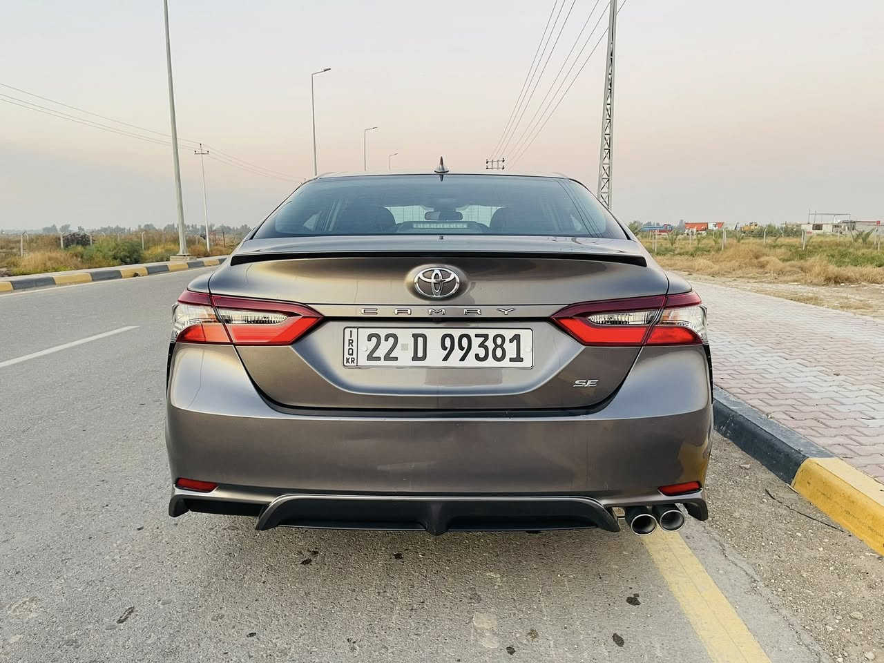 كامري SE موديل 2023
وارد امريكي 
 رقم اربيل  تحويل وكاله
حادثها موضح بالصور
المواصفات 
ماشيه  76 الف
تحكمات كاملة
تثبيت سرعة 
تثبيت مسار 
 كشن السائق كهرباء
تدفئة كشن السائق والراكب
السعر  210 وبيها مجال

مكان السيارة واسط الزبيدية 

***********
***********
