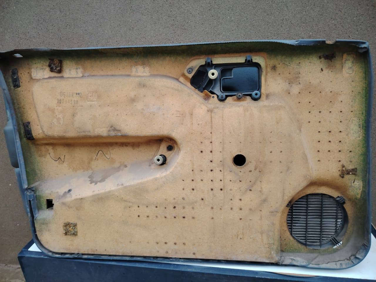 بطاين فكتره للبيع مال كصه جديد لون ازرق  بس جلد خفيف جان مشلع صلحتو استفسار ***********
