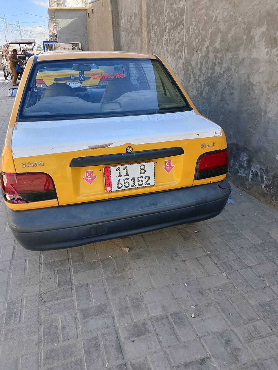 سايبه للبيع موديل 12 حلوه وكامله جاهزه نظيف السياره السعر 24 وبها مجال مكاني كربلاء ***********
