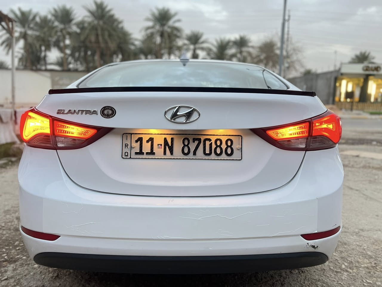 سلام عليكم للبيع الانتر موديل2016 خليجي رقم بغداد
الدولي  محرك 1800كير محرك جديد سعر 120 وبيه مجال
 مكان السياره الانبار حديثه
***********
