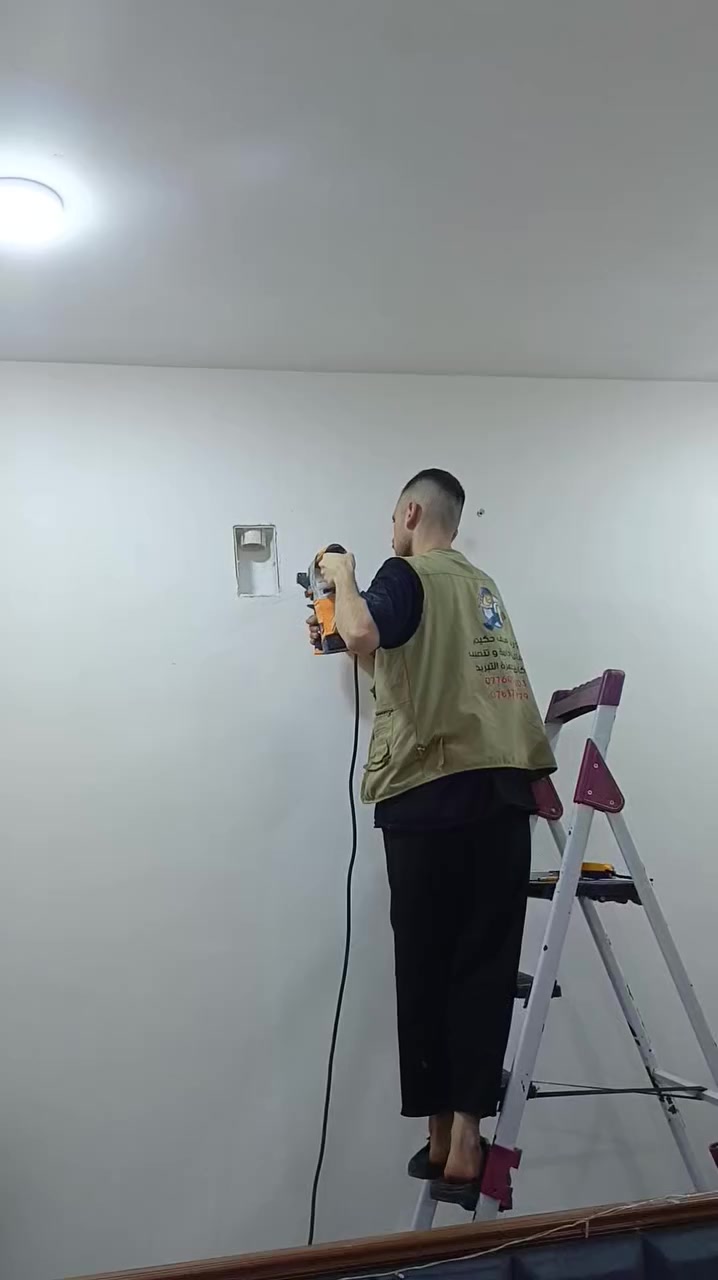 تم بحمد الله تنصيب ٤ سبالت نوع توسوت هايبر انفيرتر ٥ مراحل تحكم حجم طن ونصف عدد ٣  و ٢ طن عدد ١  نظام بوري دفن  في حي العطاء للاخ احمد عادل صافي 

مع ضمان في العمل لمدة سنة في التنصيب 

سيف حكيم لصيانه وتنصيب وأدامة كافه اجهزة التبريد 
للتواصل0760072303
***********
