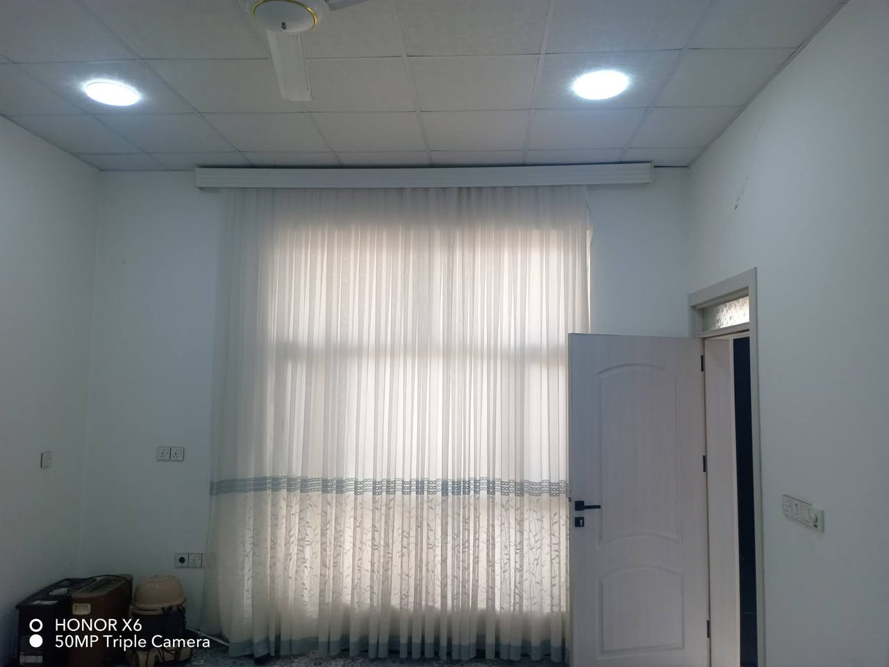 رقم الاعلان 2321
#دارللبيع 210م(بناءحديث) 
عمر البناء سنتين
كركوك بنجاعلي  قربب جامع ايمان
#مكونات (3غرف نوم مطبخ حار وبارد وهول وصحيات استقبال كراج سياره)
فول سيراميك
نظام دكت
فول مولصفات
فرع عريض
قريب من سوق
قريب من مدارس
#سعر 75مليون و بي مجال
☎️*********** واتساب
☎️*********** فايبر
#مكتب_ازاد_للعقار
