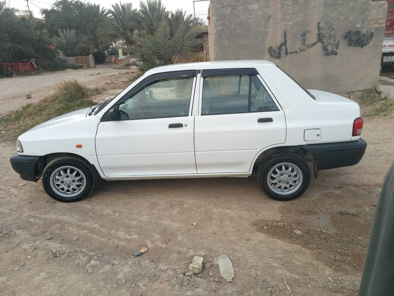 السلام عليكم ورحمه الله وبركاته
سايبه للبيع موديل 24كفاله عامه من كير مكينه وحداديه وشاصي تبريد  السعر 72 مكانه الحله الشراي يتصل مامتواجد ع النت *********** الشراي بي خير ويدلل
