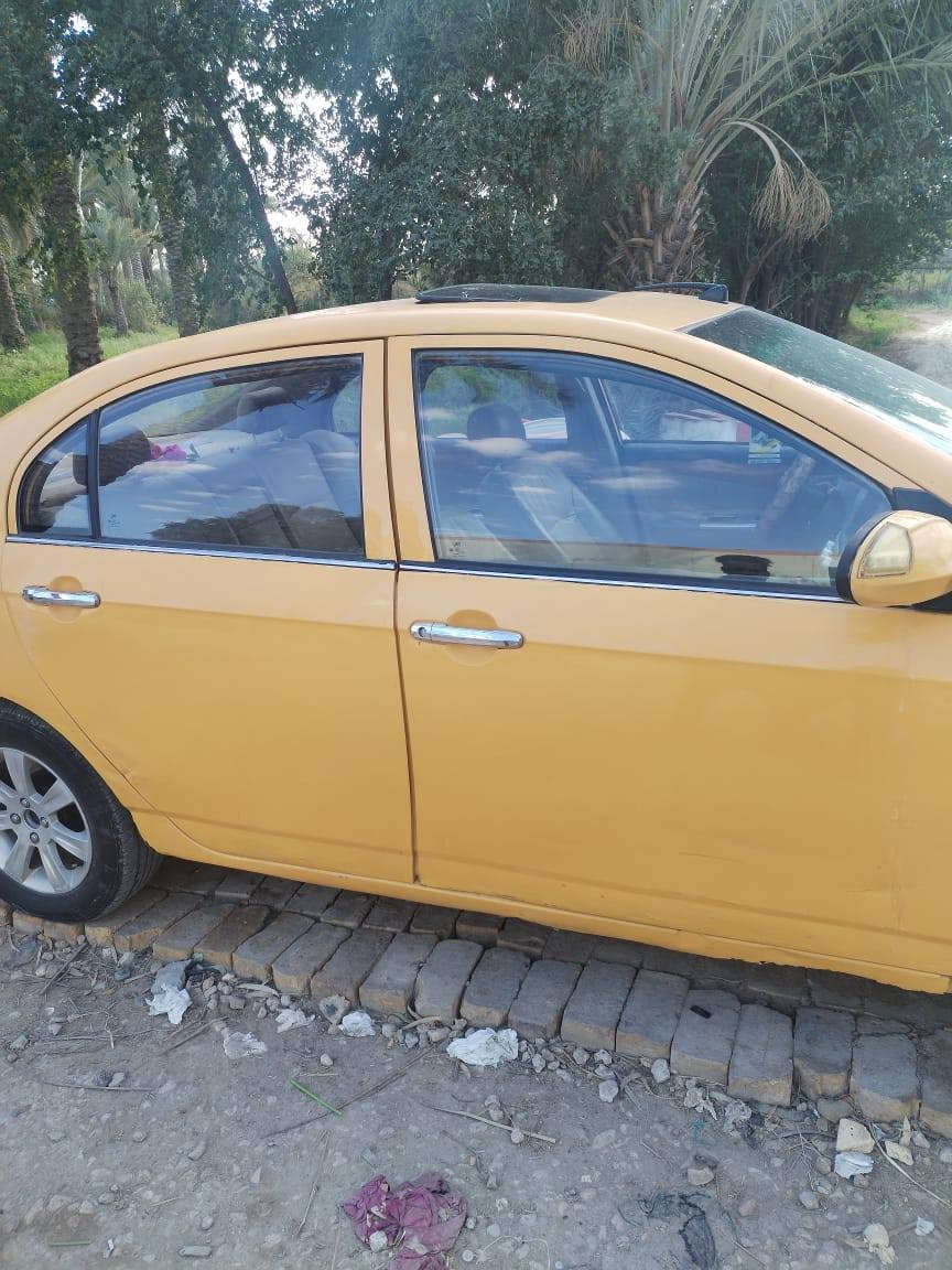 سلام عليكم ليفان موديل 11سياره نضيفه ومكفوله من ضربه سنويه جديده رقم قادسيه مكينه وكير  كورله لا تنقيص ولا تبخير خير من الله  سياره بلاديه السعر 33 رقم الهاتف ***********
