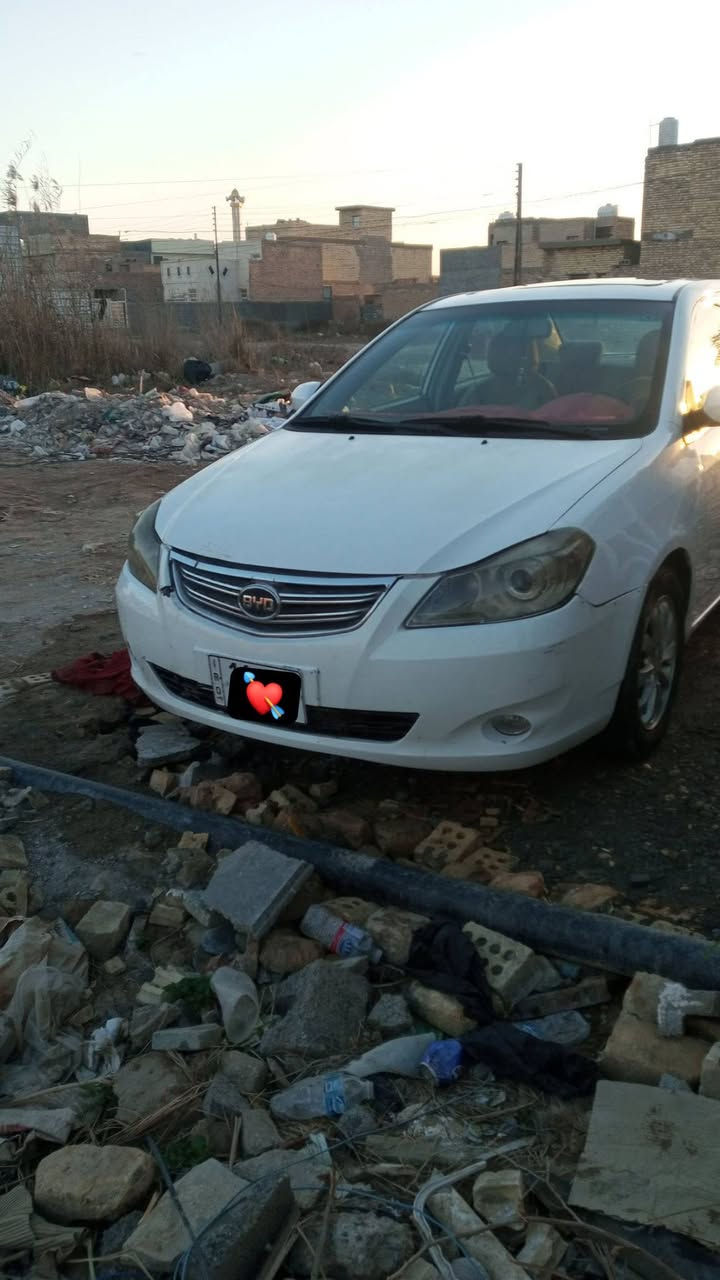 اسلام عليكم بي واي دي G3اوتو ماتيك للبيع سياره حلوه مثل ما اشوف بل صوره كدام عينك السعر45وبيها مجال 
مكاني تاجي سبع البور
*********** بي واتساب
