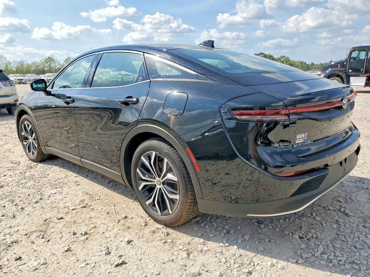 🚨 تنويه مهم
هذه السيارة معروضة في المزاد الأمريكي 🇺🇸
والمزايدة والشراء تتم عن طريق مكتب الباخرة للمزادات 🇮🇶

───────────────
🚗 (هايبرد) نوع السيارة:2025 TOYOTA CROWN LIMITED
📅 تاريخ المزاد:الجمعة 27-03-2026
💰 السعر: يتحدد داخل المزاد
📊 الممشى:8525 ميل فعلي
🛠️ المحرك: 4 سلندر / 2.5 لتر
───────────────

🔥 مجاناً مجاناً مجاناً
📄 تقرير كارفاكس مجاني بدون أي مقابل
───────────────

🚗 سحب السيارة خلال 24 ساعة من وقت التسديد
💸 حسابات مخفّضة وعمولات أقل من السوق
───────────────

🚢 الشحن متوفر من:
🇺🇸 🇨🇦 جميع الولايات الأمريكية والكندية
➡️ شحن مباشر إلى العراق
➡️ العقبة – جبل علي – ميرسين
───────────────

🛃 تخليص كمركي كامل من ميناء أم قصر
🏔️ تخليص كمركي إلى إقليم كردستان
🇯🇴 شحن مباشر إلى عمّان (العقبة)
🇹🇷 شحن إلى ميناء ميرسين – تركيا
───────────────

🏢 فروع الشركة:
📍 الفرع الأول: بغداد – السيدية – الإعلام
📍 الفرع الثاني: الإمارات العربية المتحدة – الشارقة – الصناعية 4
───────────────

👥 مجموعة البيع والشراء:
https://www.facebook.com/share/g/17pXXBgeeU/?mibextid=wwXIfr

───────────────

🎵 TikTok:
https://www.tiktok.com/@al_bakhera?t=8qGOLioZlVE&_r=1

───────────────

📞 للاستفسار والتواصل:
+9647739115599


**إذا كنت صاحب هذا الإعلان وتريد حذفه لأي سبب، رجاءا أرسل رسالة إلى الدعم الفني**