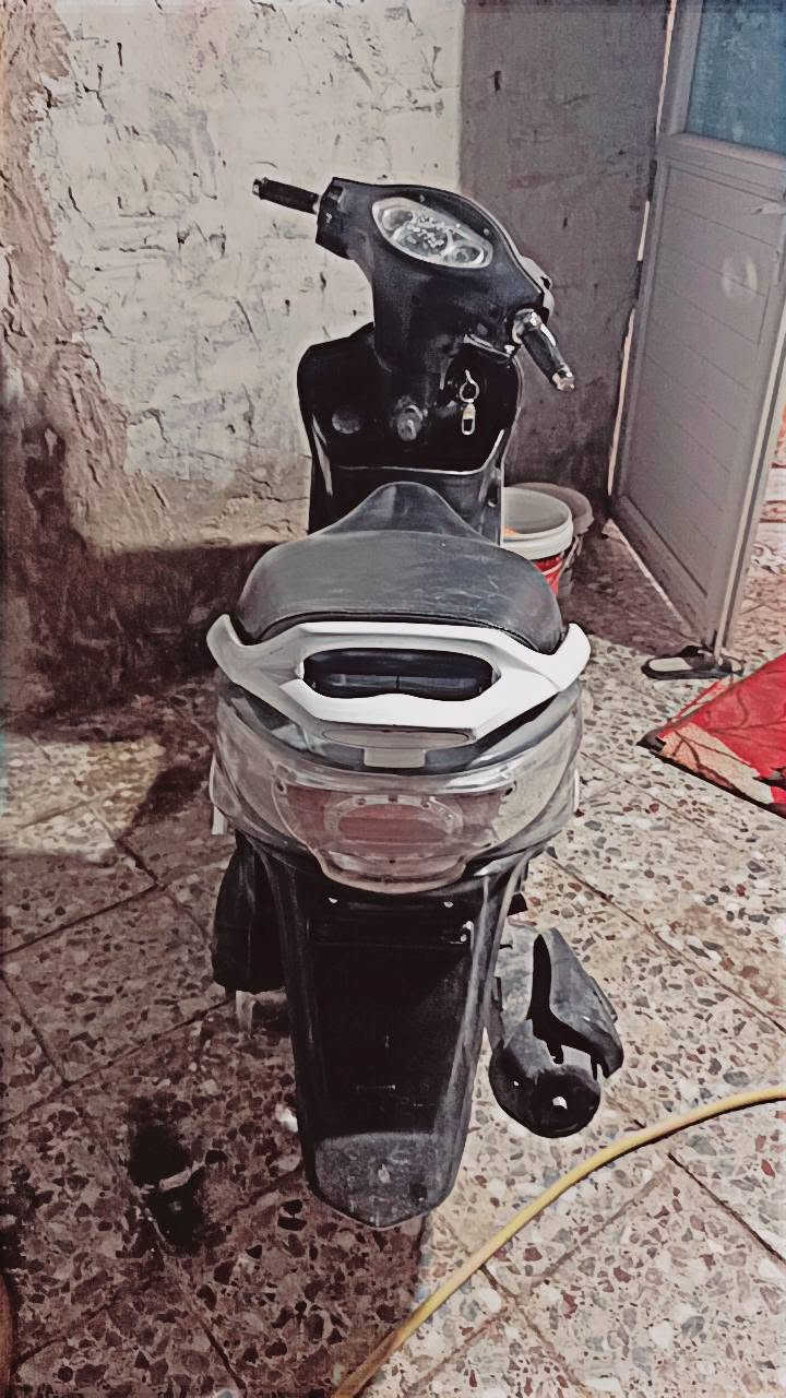 االنجف حي الميلاد
اسلام عليكم دراجه كامكو ابلادي برغي 🔩 مامفتوح بيهه رنبه لايت اشاير هورن كهربايات كلهه شغاله نكره سلف السعر 550شراي اتصل كدامك التفاصيل ***********
