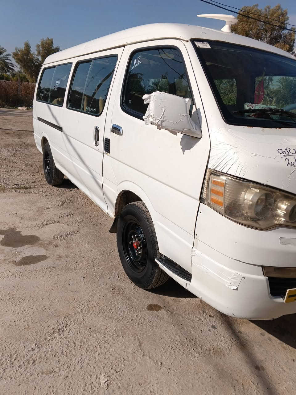 السلام عليكم جنبي  H1 موديل 15 تخم تأير صدر أمام خلفي جديد تدفه تبريد محرك ابلادي سياره بيه بارد قليل بل جنطه ول صفحه الطويله الباقي كفاله تحويل ثاني يوم  رقم انكليزي كربلاء.    مكان بغداد الشعله ابراهيم ابن علي السعر خاص رقم الهاتف ***********
