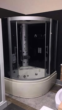 جاكوزي للبيع للاستفسار ‏‪07821229472‬‏