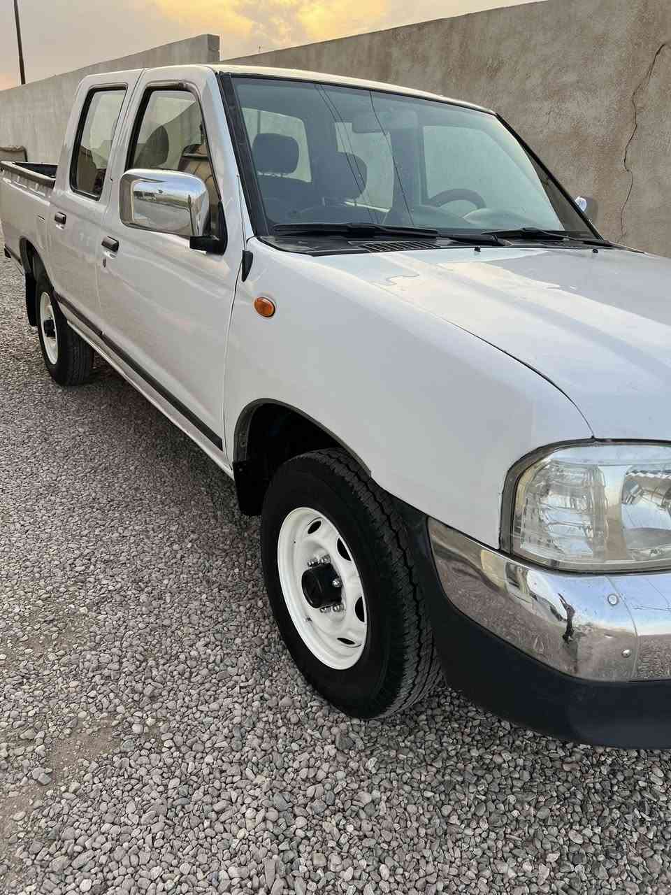 سلام عليكم بيكم نيسان 2006 رقم بصره مشروع وطني رقم مميز فول موصفات البابطين مكينه وكير جدد حداديه 100/100
بيه صبغ احزام للجماليه سياره جاهزه 
السعر 90 بيه مجال بسيط    مكان البصره 
اتصل // ***********  بيع فقط
