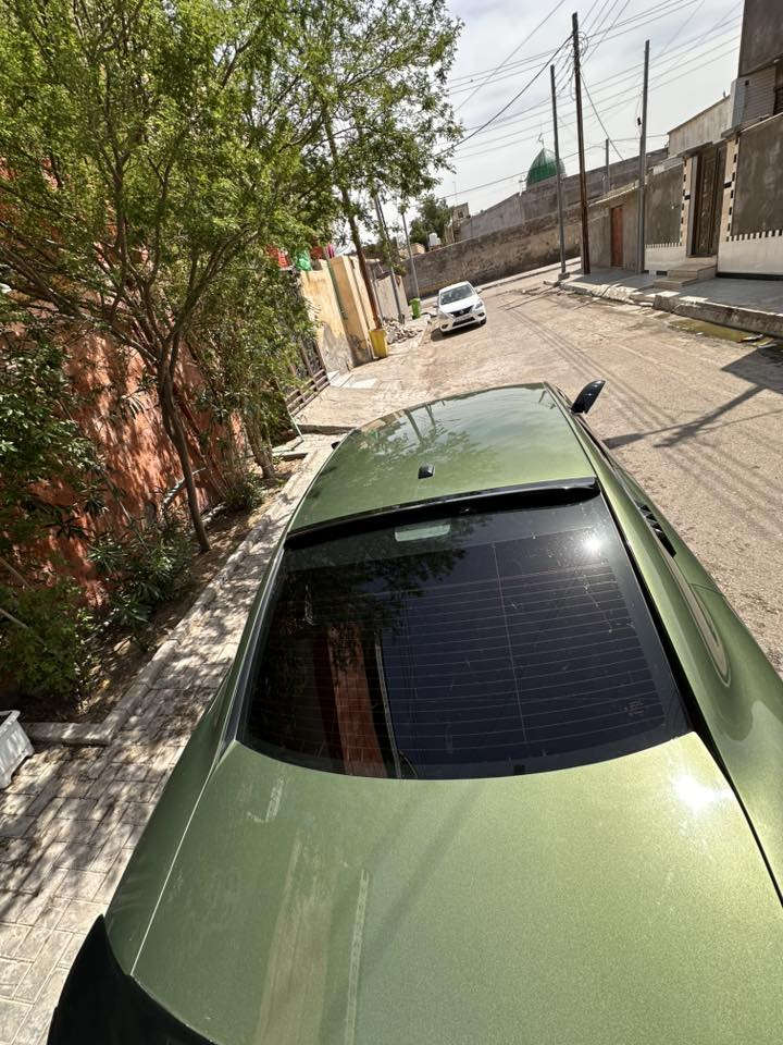 ‏‎سلام عليكم
جارجر  
موديل 21اصل 
ادشن مرايات علامات كله اسود بلادي 
لون زيتوني مميز سياره جديده 
‏‎مكفوله  سياره لا صبغ ولا بارد ولا تبديل داخله دعاميه سرقه الباب الوره سايق مبدل فقط 
محرك كير سليم بدون اي شي 
‏‎سيارة ماشيه 60 حقيقي الف كيلو متر 
(‏‎ رقم اربيل باسمي الجديد  تحويل ثاني يوم )
‏‎المحرك : V6.  3.6L .
وعليه لحايه داير ميدوره‏‎
‏‎* جناع مرايه 
‏‎* جناح خلفي اسود 
‏‎* ويل قياس 20 انچ اسود . 
‏‎* مصابيح أمامية زنون . عدسات زرع 
‏‎* كشافات الضباب زنون . 
‏‎* المصابيح الأماميه زرع عدسات 4$ LED وعين شيطان 
‏‎* حساسات . 
‏‎* مقاعد أمامية كهربائية عدد 1 
‏‎* تشغيل عن بعد . 
‏‎* محدد سرعة . 
‏‎* تلفون بلوتوث . 
‏‎* كاميرا خلفية .
‏‎* مرايا متحسسة للاضاءة العالية .
‏‎* دخول ذكي (بصمة) .
‏‎*شفتات ستيرن 
 لون مميز 
‏‎السعر 240
حداديه بعدهي بكارتون 
وعليه تخم تاير يعني ماتصرف عليه ربع
‏‎*العنوان: بصره 
‏‎للاتصال 
‏‎بيع ***********
سياره جديده حيل وماتصرف عليه ربع
