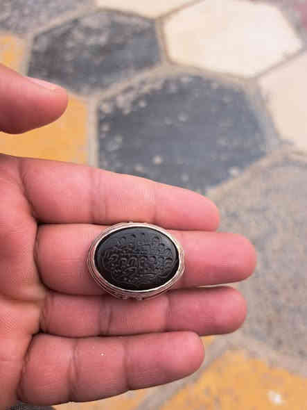 محابس للبيع اصليه صياغات حلوه
السعر ١٠٠ قفل
واذا مفرد ٤٠ الواحد
مكاني واسط 
***********
لايوجد توصيل
