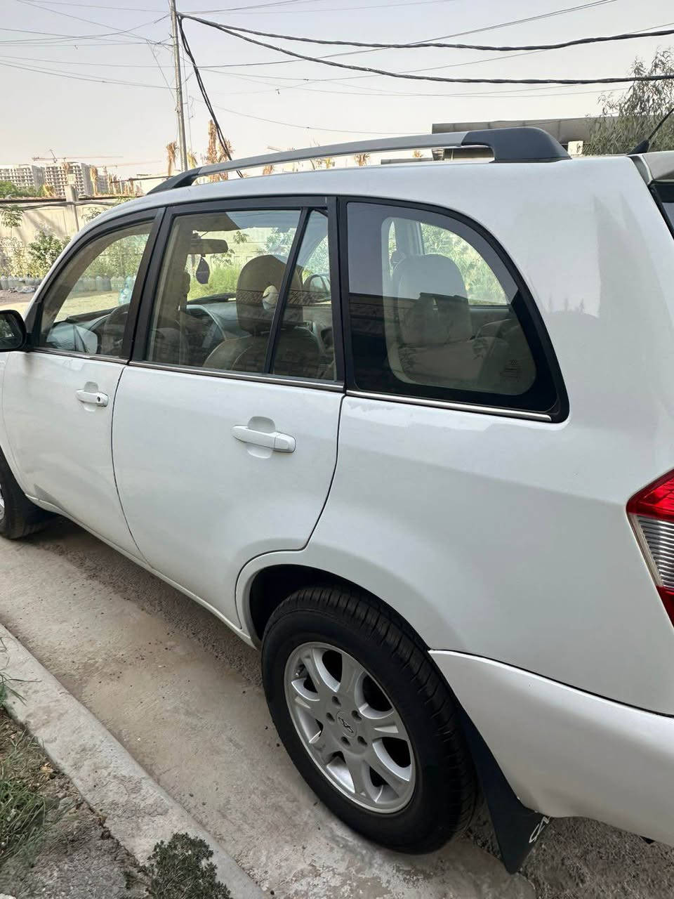 شيري تيكو 2012ماشيه 116الف حقيقي كفاله عامه بيهه طخه بالباب الخلفي بمكان السبير فقط كير تبريد تدفئه مكينه تخم تاير حدديه جيده جدا السعر63$العنوان بغداد المنصور رقم بغدادانكليزي وباسمي السياره مكينه 2000وكير ميكانيكي رقم الهاتف *********** بغداد, العراق
