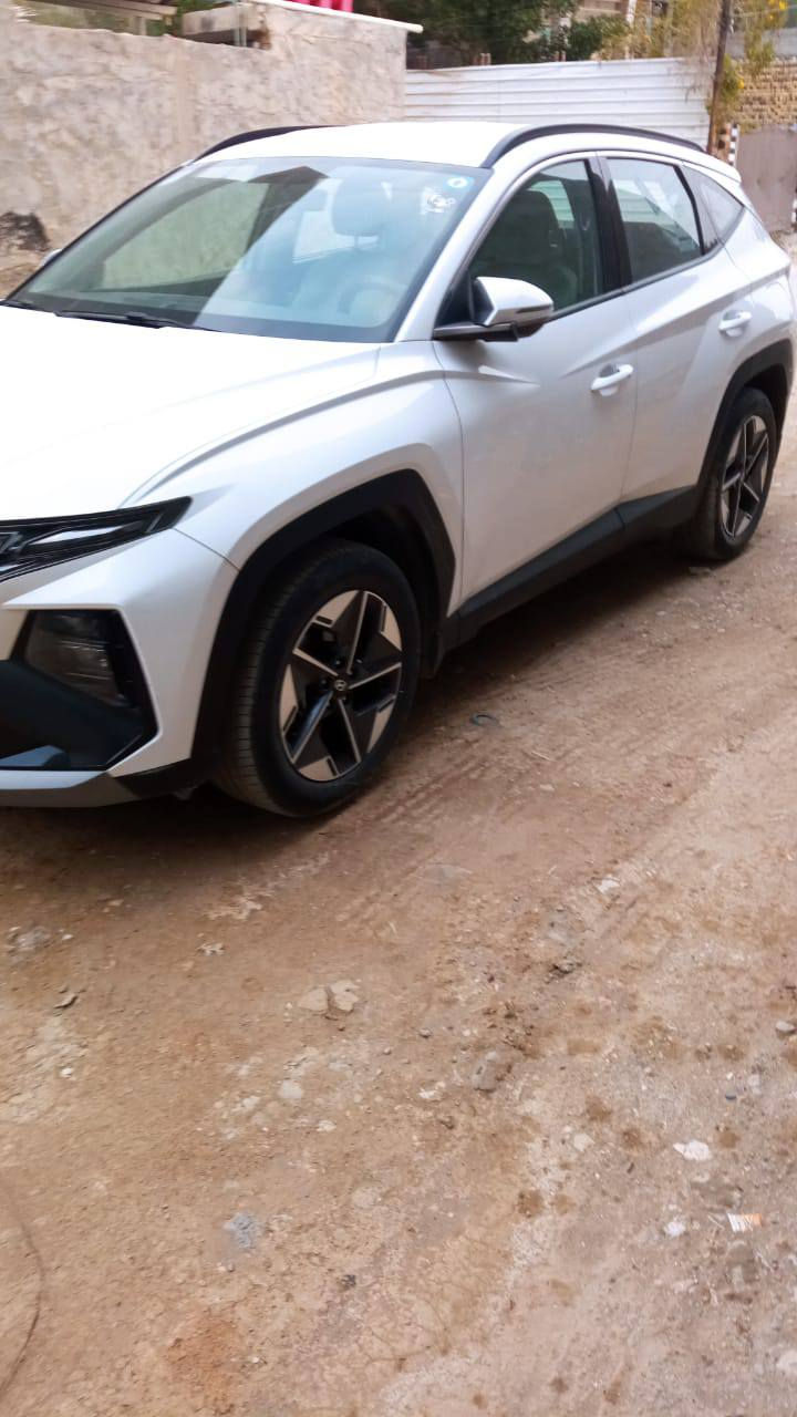 السلام عليكم توسان موديل 2025 فول مواصفات رقم صاحب السياره ***********
