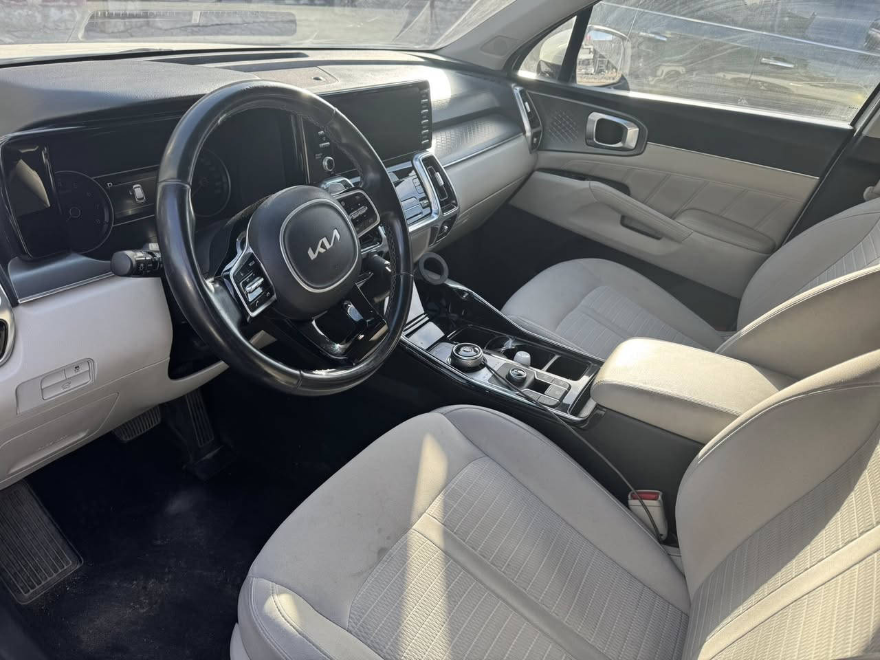 حياكم الله
سورنتو موديل 2022 الدولية فول قماره حديد

مكينة v6 3500
ماشيه 83 الف كم حقيقي
كير ماوس 
جنطه كهرباء
مري شفط
كرسي السائق والراكب كهرباء
ترحيب
تشغيل عن بعد
 
كفاله عامه
 
للبيع مكاني نجف
275 السعر 
للاستفسار ***********
