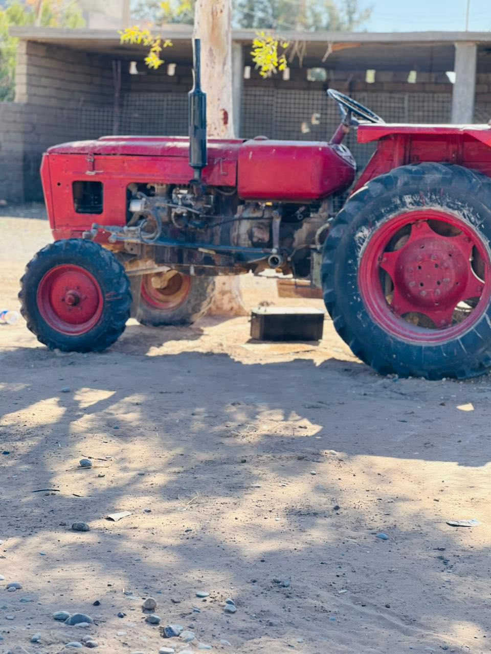 عنتر 71  هودرليك رفع تنزيل جيد 
تايرات الامامي جدد
 باتري جديد 
شغال سلف
 باور ستيرن
   بي خربطه بالبنب 
داينمو جديد
گزوز جديد
 الكشر شوف العين
  جاملقات زينات 
السعر ثنين ونص وبي مجال بسيط

هـ ***********
